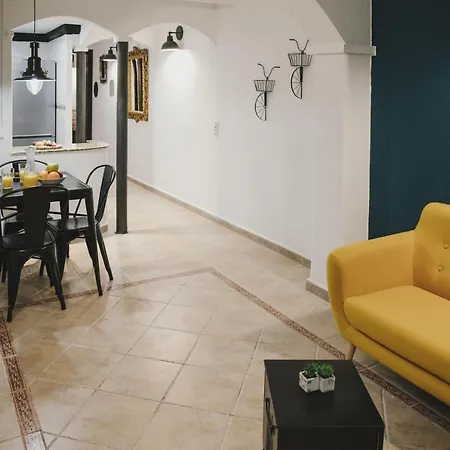 Bbarcelona Parallel Apartment *